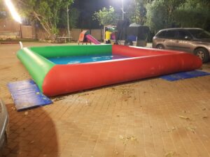 בריכה מתנפחת